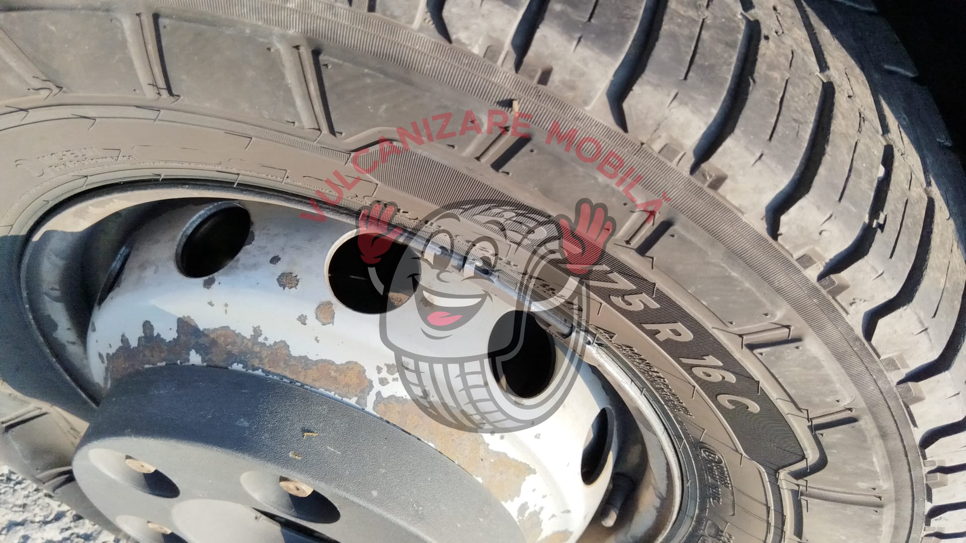 Vulcanizare mobilă în Tartaria