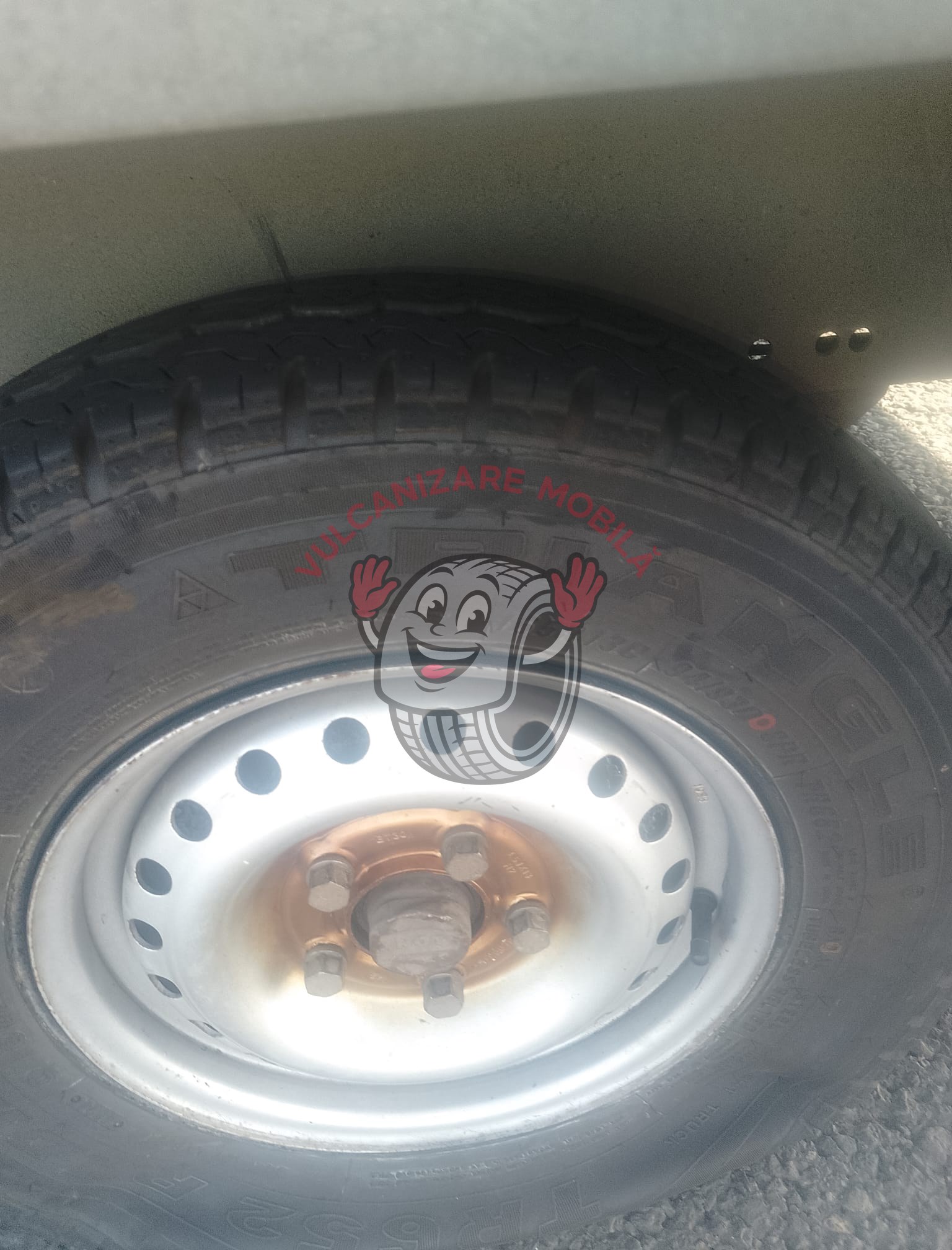 Vulcanizare mobilă în Rahau