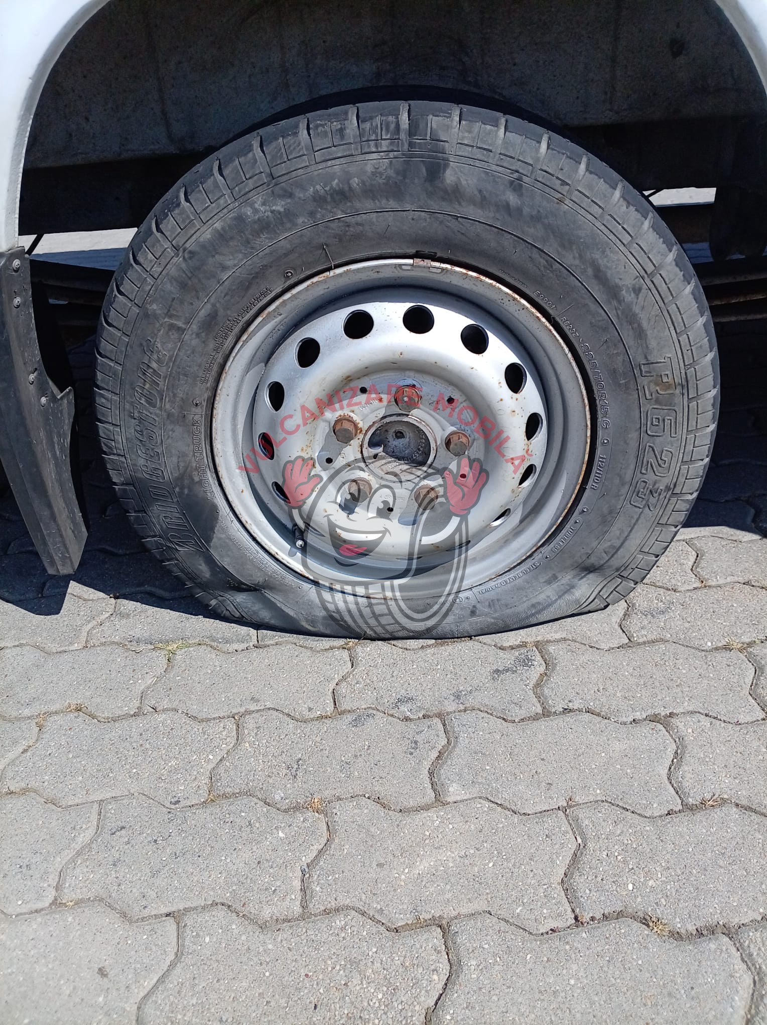 Vulcanizare mobilă Drasov – intervenție reală