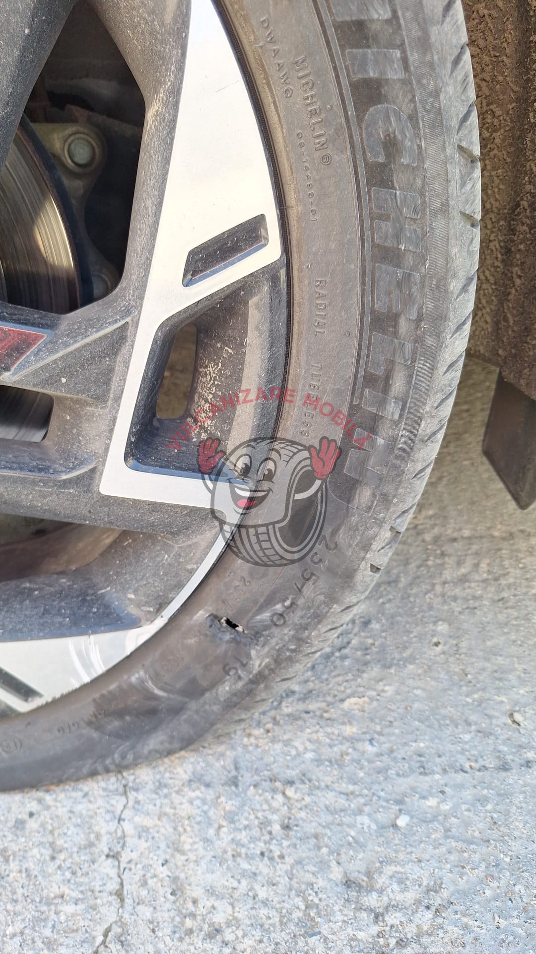 Vulcanizare mobilă în Sasca Montana